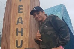 Hekermaru Kingi - Paddles for Australia at World Sprint Champs in Tahiti